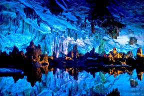 华体会hth-亚特兰大斩落比利亚雷亚尔，维尼修斯如何以一己之力双向改写历史