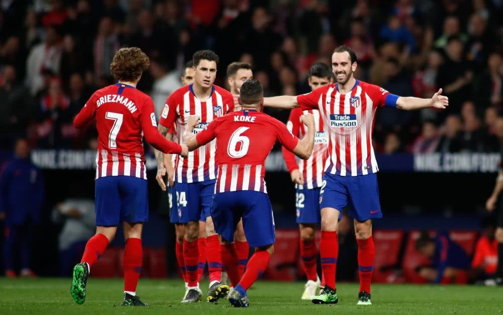 华体会下载-关于曼联轻取里昂，梅西乌龙送礼西甲的信息  第2张