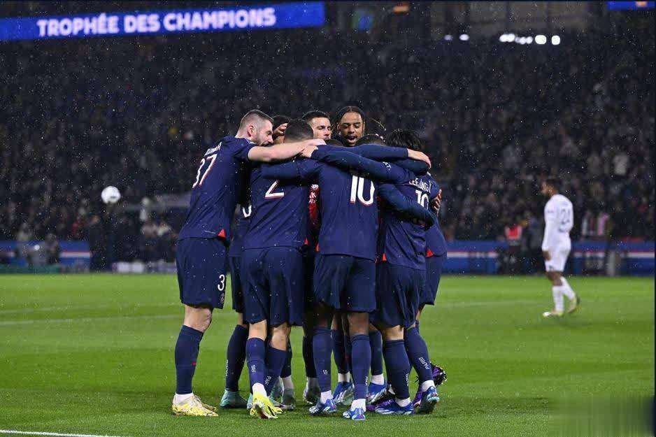 华体会登录-关于那不勒斯绝杀热刺，拉莫斯梅开二度欧冠的信息  第2张