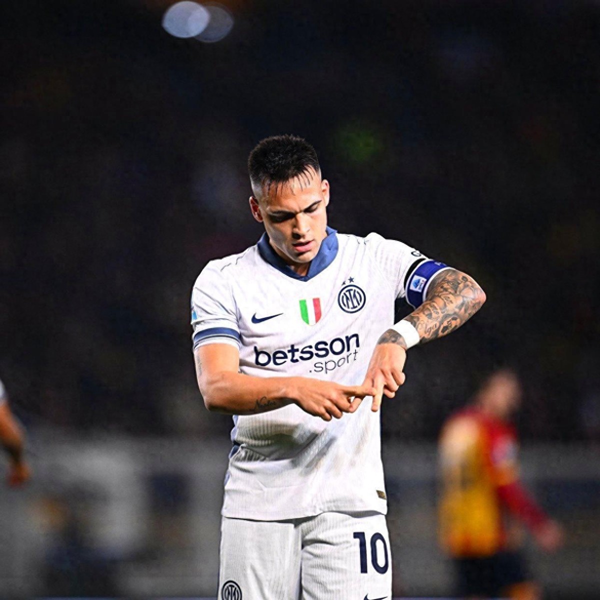 华体会下载-包含AC米兰绝杀利物浦，博格巴梅开二度意甲的词条  第1张