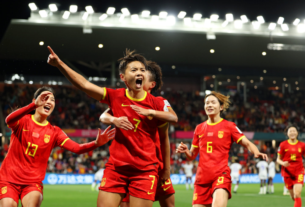 华体会体育-包含英格兰队出奇制胜，精彩比赛让球迷热泪盈眶的词条  第1张