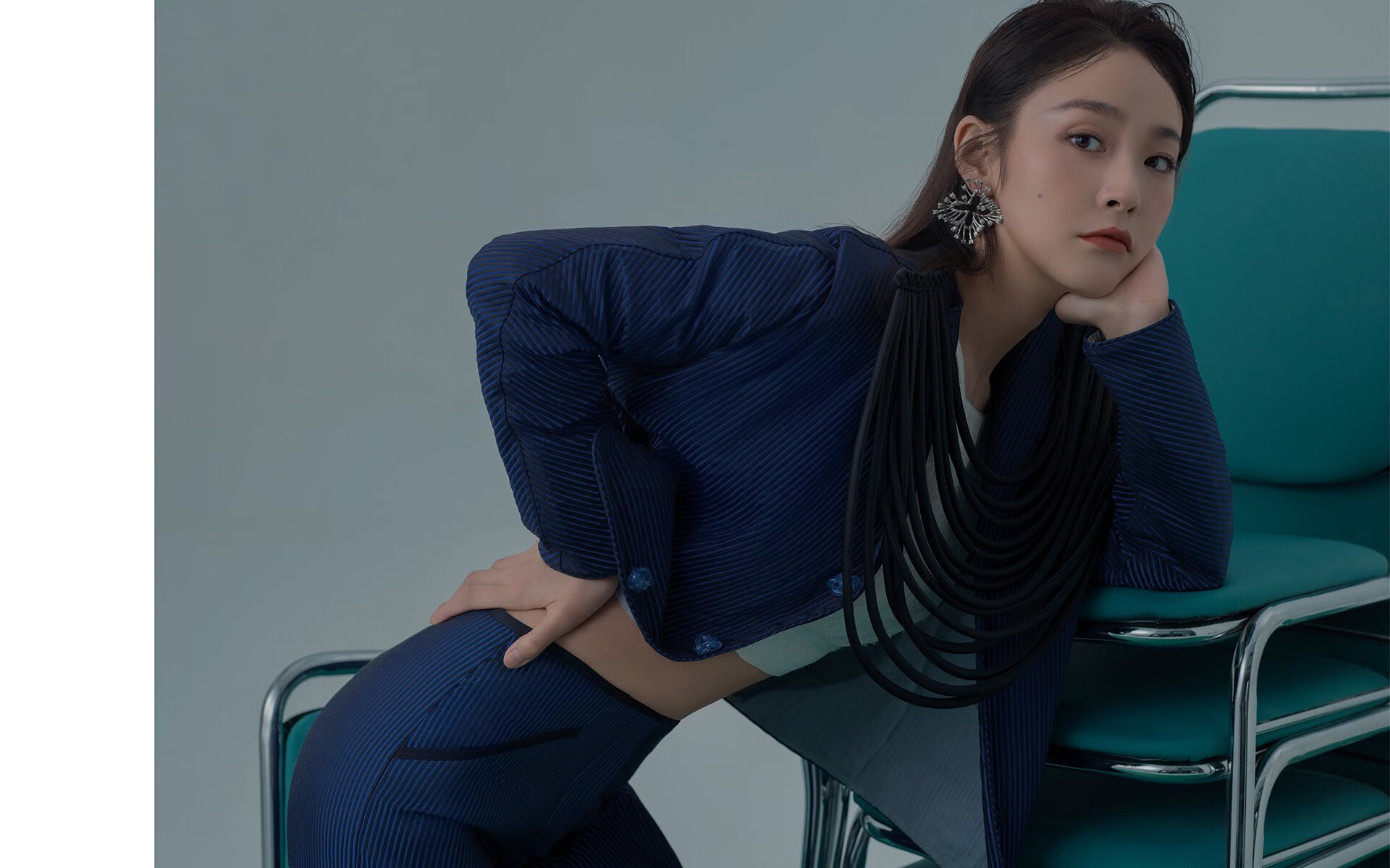 华体会-赛场暗流,勇士险胜猛龙背后,戈贝尔那双无形的主宰之手 第1张 华体会-赛场暗流,勇士险胜猛龙背后,戈贝尔那双无形的主宰之手 第1张